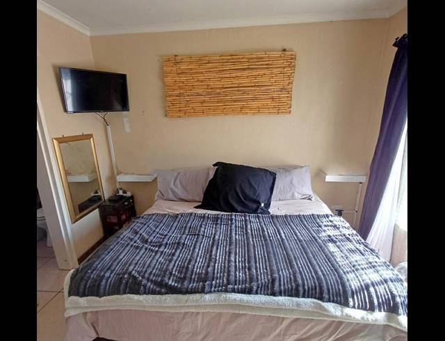 3 BEDROOM TOWNHOUSE FOR SALE IN RIVERSDALE